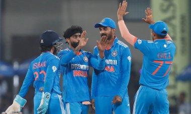 Ind Vs Aus Cricket Match : भारत के आगे ऑस्ट्रेलिया पस्त 99 रनों से मैच जीत किया सीरीज पर कब्ज़ा