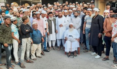 उज्जैन मुस्लिम समाज ने आतंकवाद के खिलाफ नारेबाजी कर पूरे हादसे की निंदा की